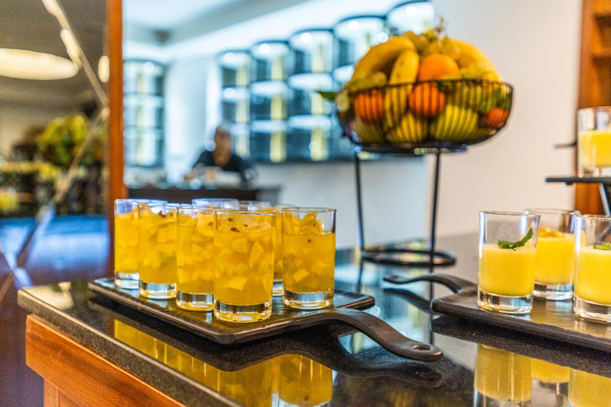 One Hotel Casablanca Luaran gambar A mango lassi