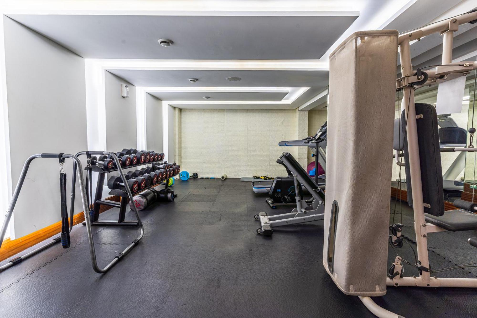One Hotel Casablanca Luaran gambar The gym at the hotel